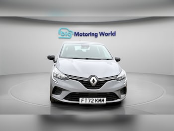 Used Renault Clio 2023 for sale - 77964723: Photo