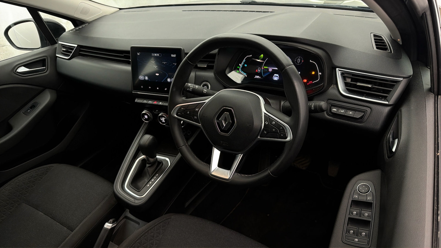 Used Renault Clio 2023 for sale - 77964723: Photo 9