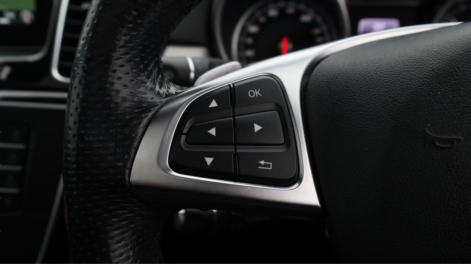 Used Mercedes-Benz GLE 2018 for sale - 77628936: Photo 25