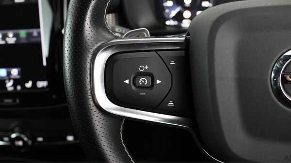 Used Volvo XC40 2020 for sale - 76318175: Photo 24
