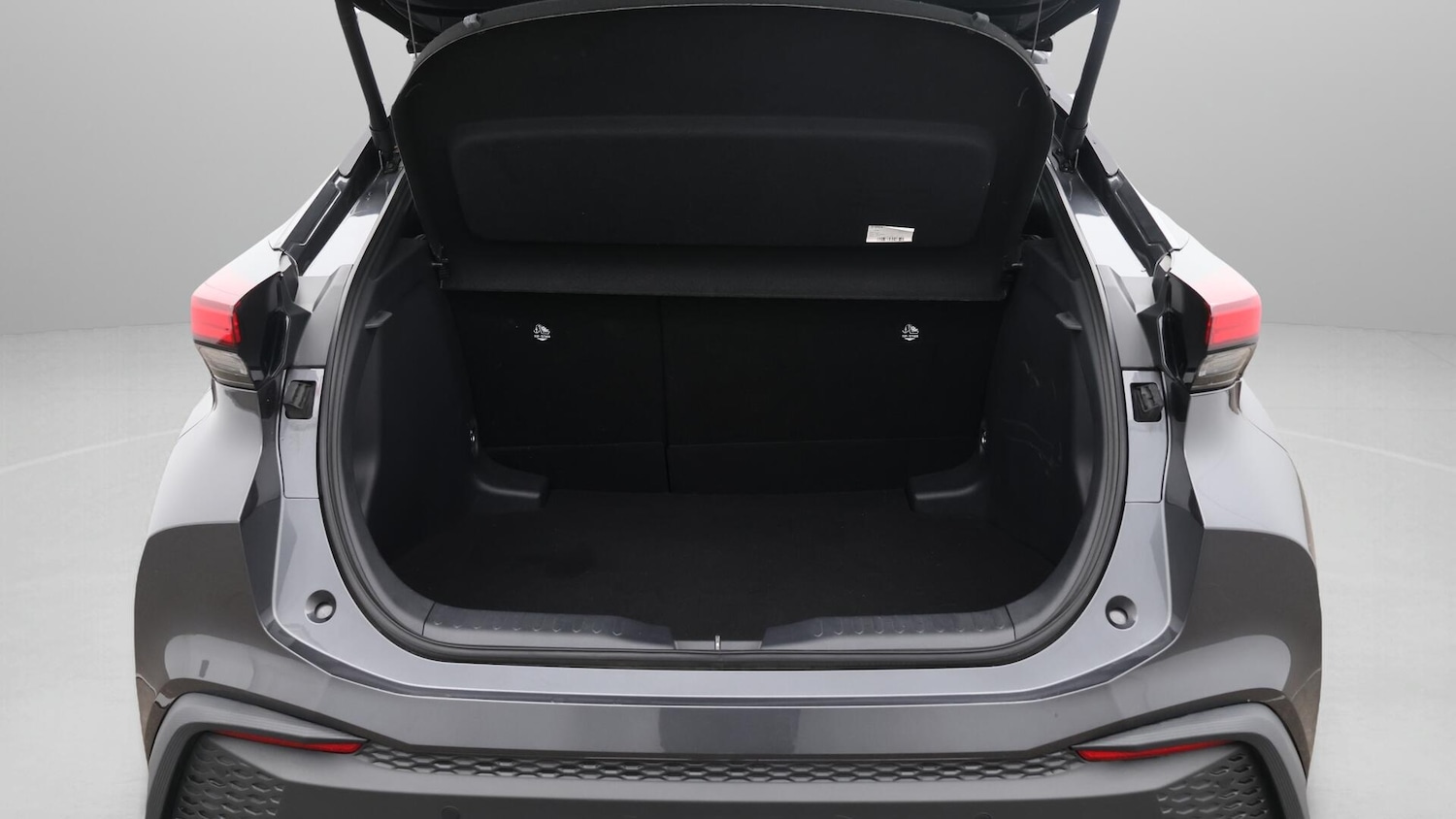 Used Toyota C-HR 2024 for sale - 76499261: Photo 17