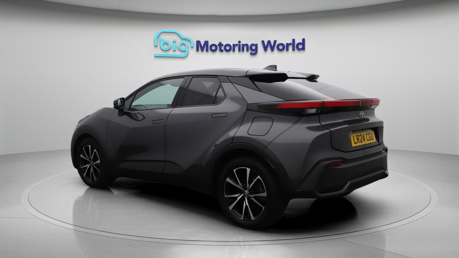 Used Toyota C-HR 2024 for sale - 76499261: Photo 5