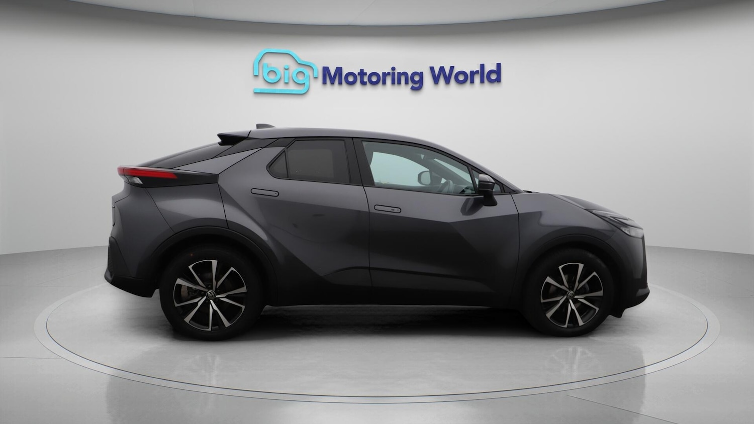 Used Toyota C-HR 2024 for sale - 76499261: Photo 8