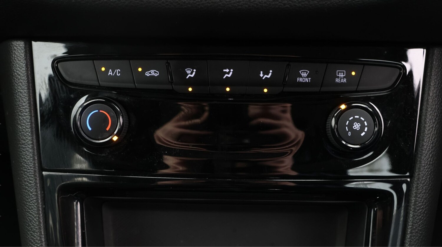 Used Vauxhall Astra for sale - 77864501: Photo 12