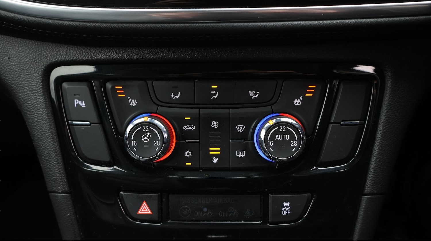 Used Vauxhall Mokka X 2018 for sale - 77803105: Photo 12