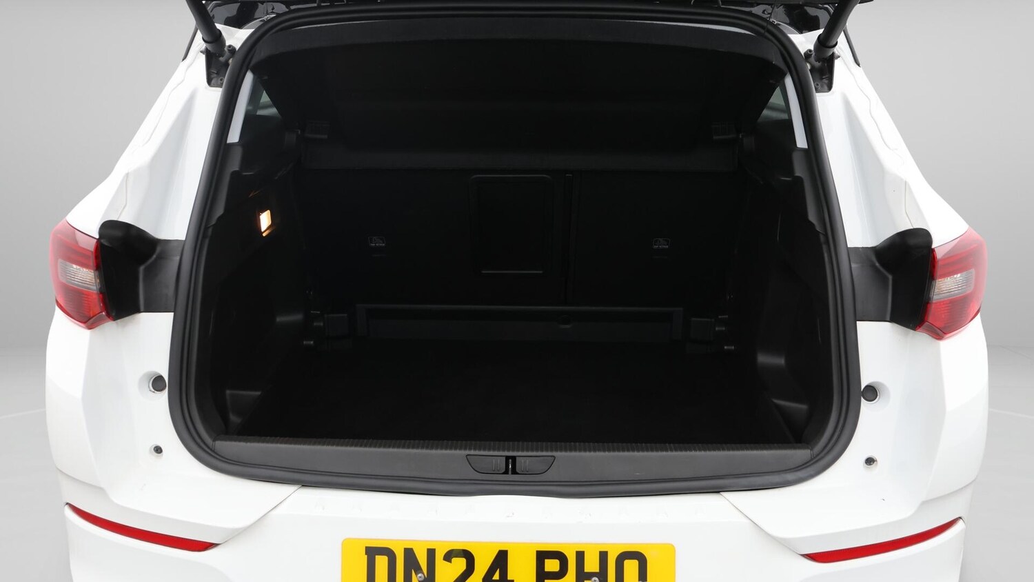 Used Vauxhall Grandland 2024 for sale - 76371621: Photo 18