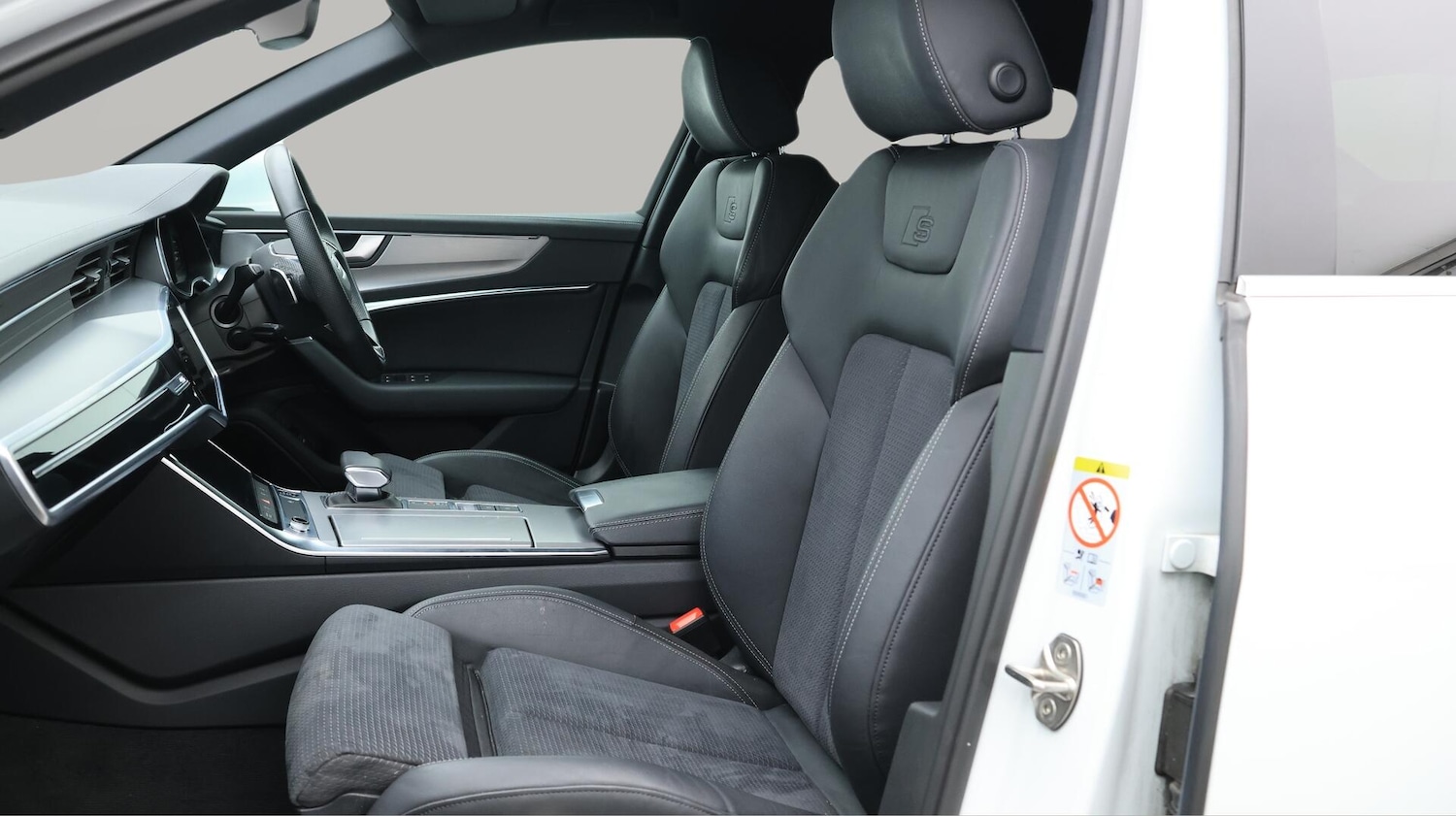 Used Audi A6 Saloon 2021 for sale - 76200653: Photo 15