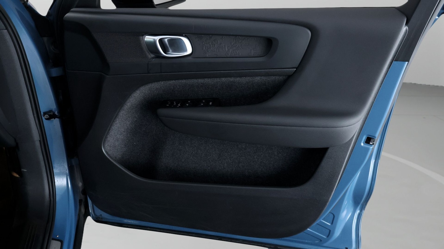 Used Volvo XC40 2022 for sale - 77636299: Photo 14