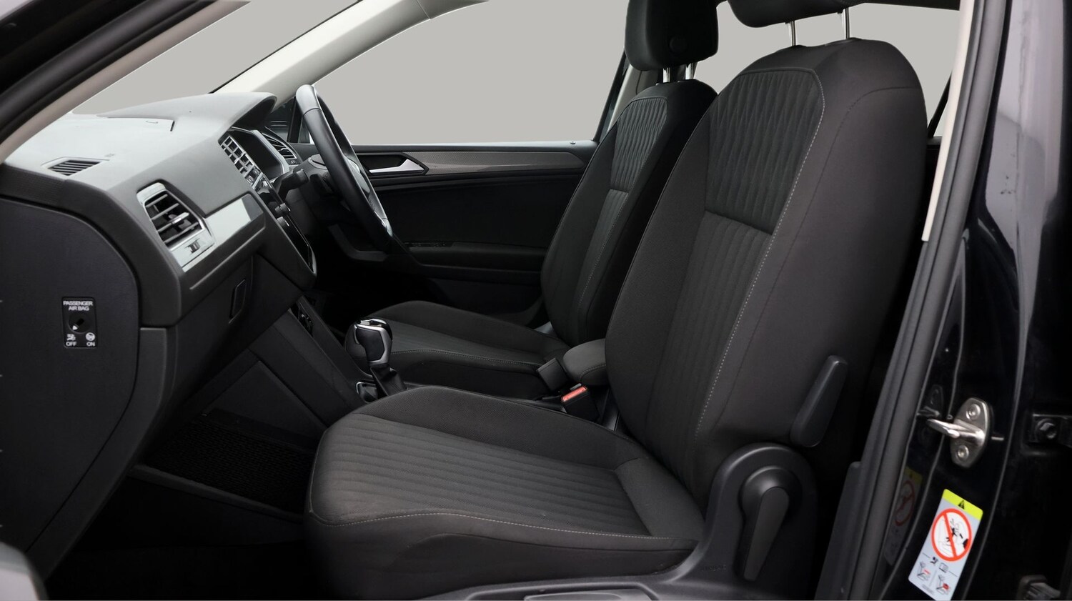 Used Volkswagen Tiguan Allspace 2024 for sale - 77449999: Photo 14