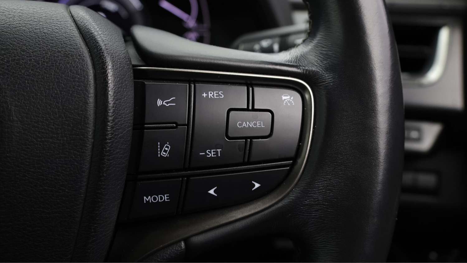 Used Lexus UX 2019 for sale - 76573220: Photo 26