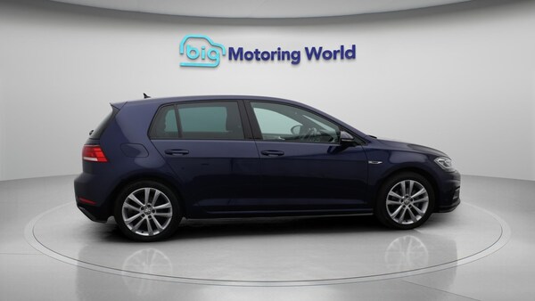 Used Volkswagen Golf 2020 for sale - 75415071: Photo 9