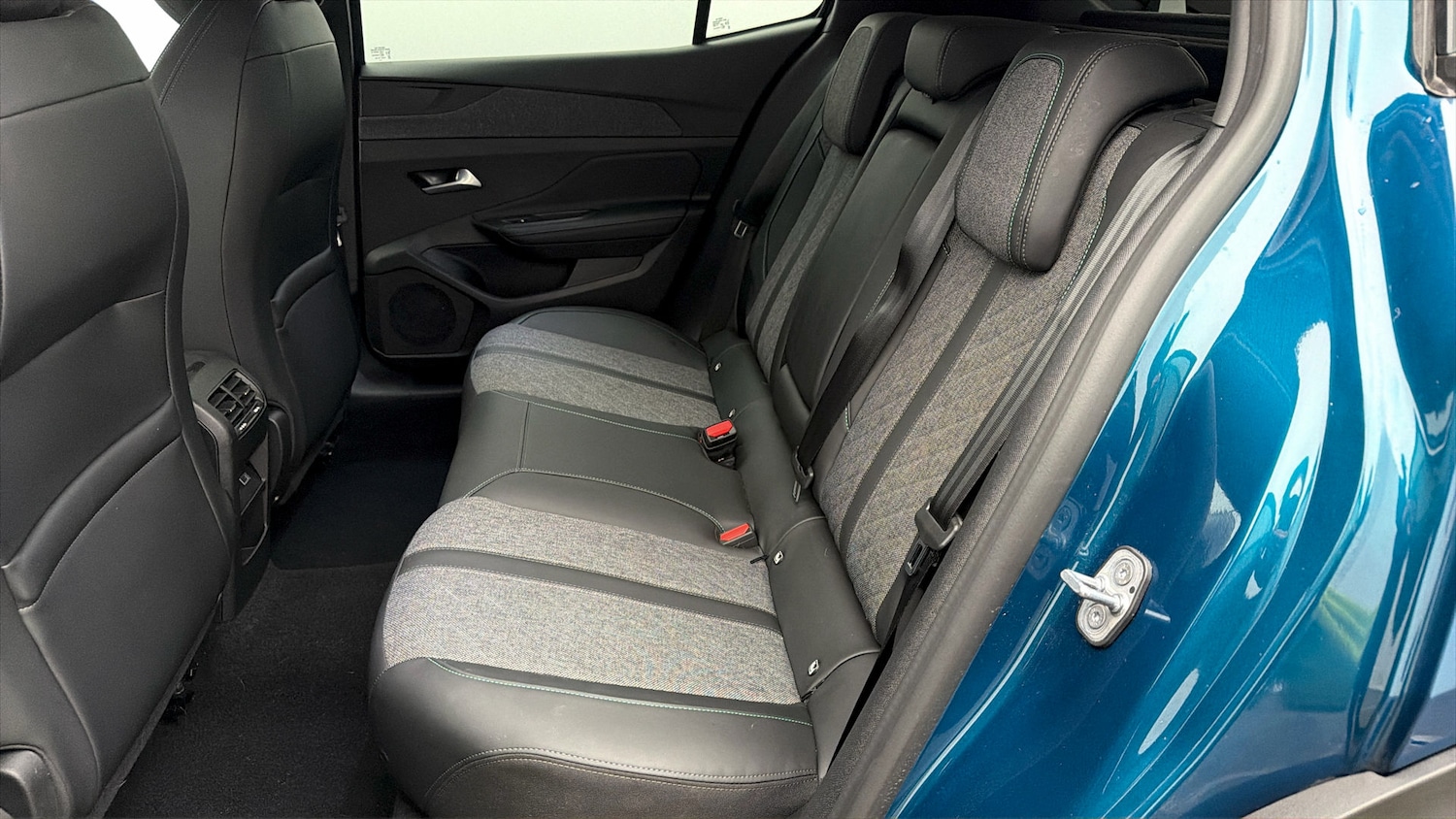 Used Peugeot 408 2024 for sale - 77964715: Photo 15