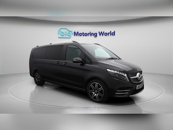 Used Mercedes-Benz V-Class 2023 for sale - 76432697: Photo