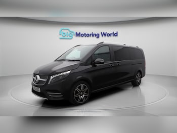 Used Mercedes-Benz V-Class 2023 for sale - 76432697: Photo