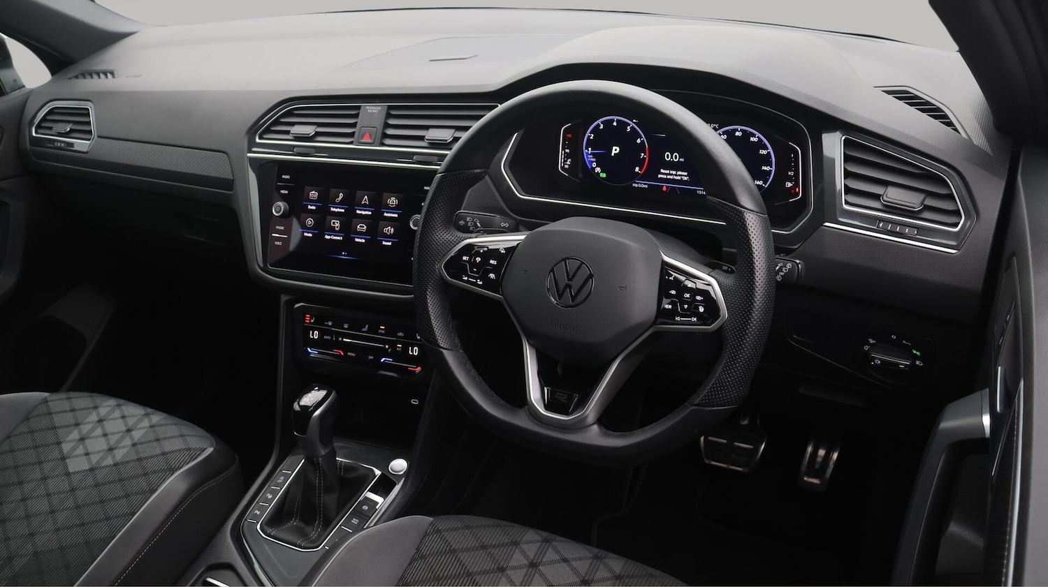 Used Volkswagen Tiguan 2023 for sale - 76408800: Photo 10