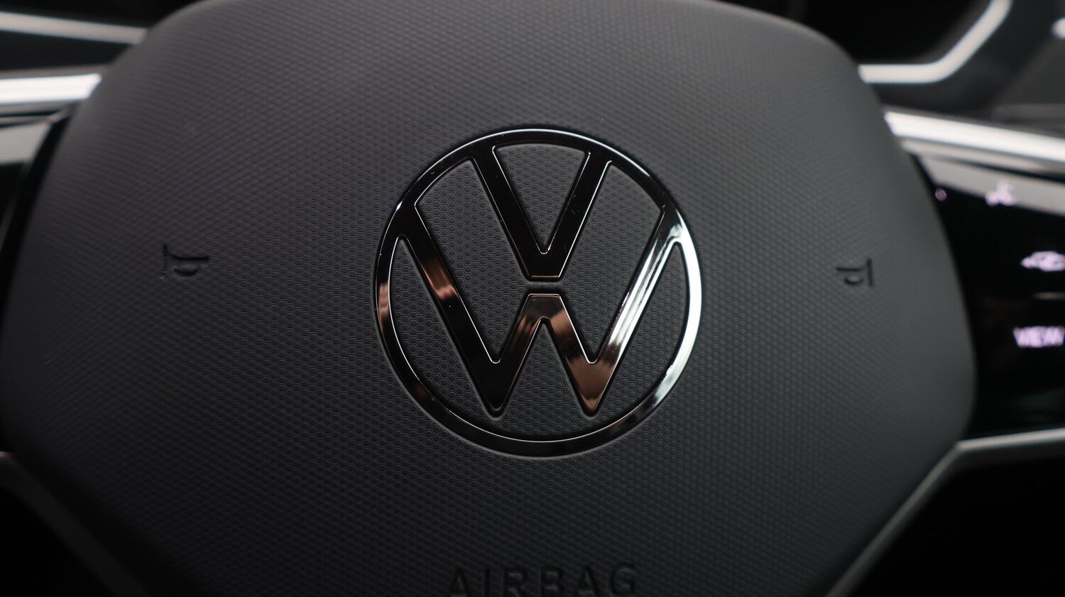 Used Volkswagen Tiguan 2023 for sale - 76408800: Photo 24