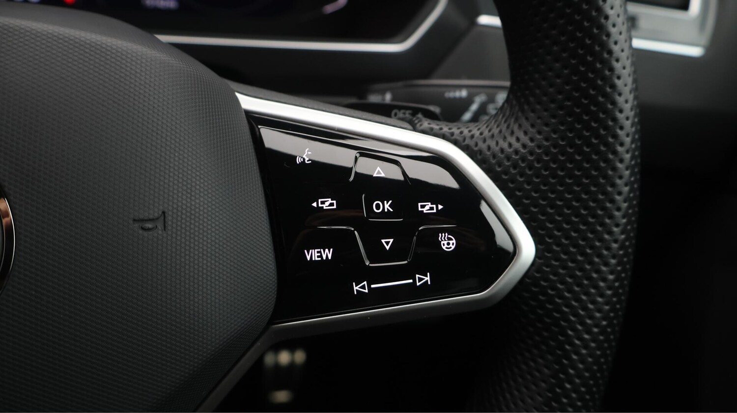 Used Volkswagen Tiguan 2023 for sale - 76408800: Photo 26