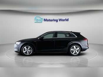 Used Audi e-tron 2020 for sale - 79247115: Photo