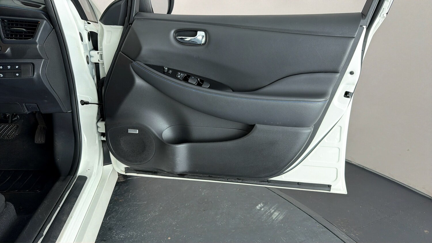 Used Nissan Leaf for sale - 78011848: Photo 14