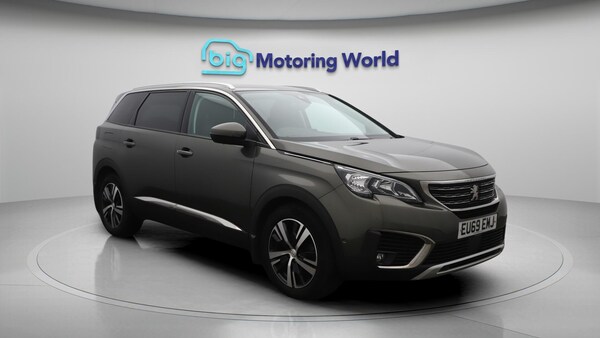 Used Peugeot 5008 2019 for sale - 76227985: Photo 2