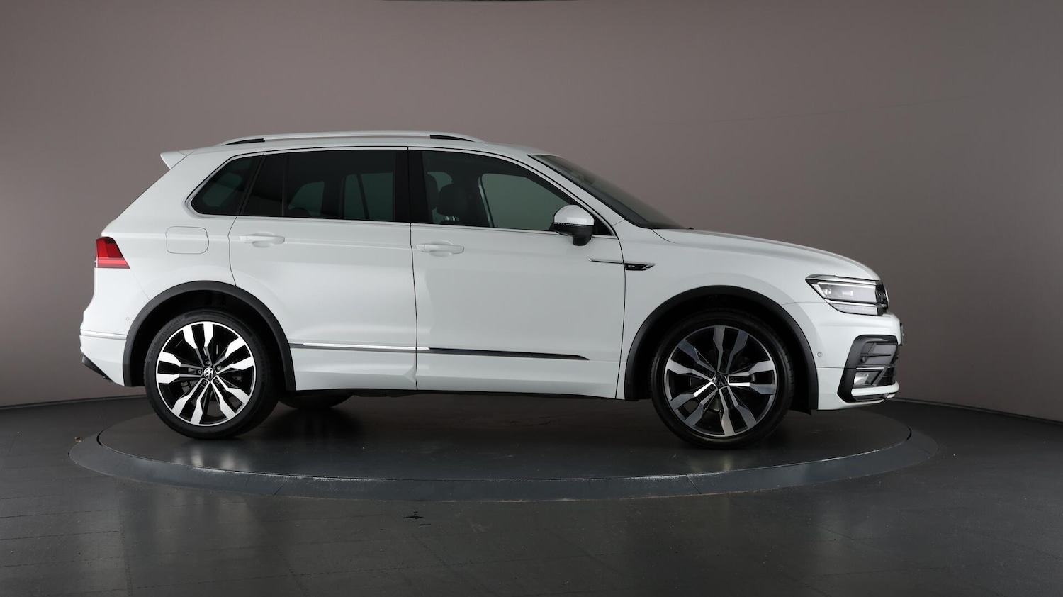 Used Volkswagen Tiguan 2020 for sale - 76360591: Photo 61