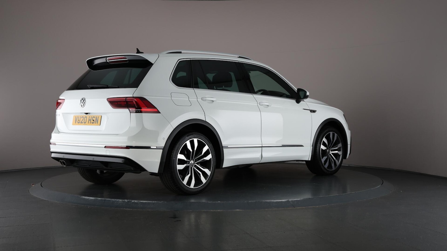 Used Volkswagen Tiguan 2020 for sale - 76360591: Photo 68