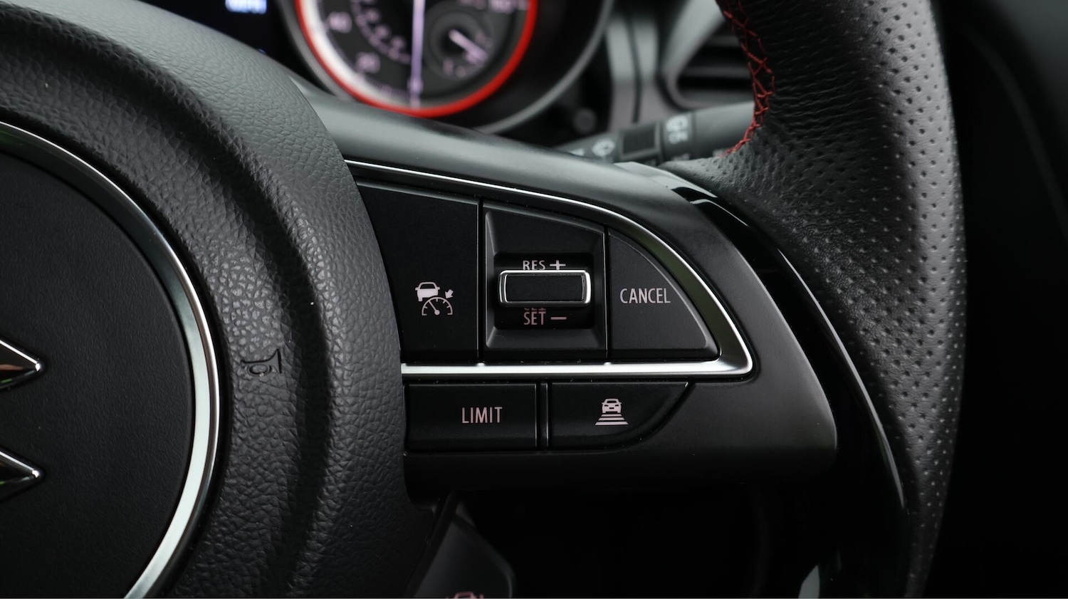 Used Suzuki Swift 2023 for sale - 76227039: Photo 24