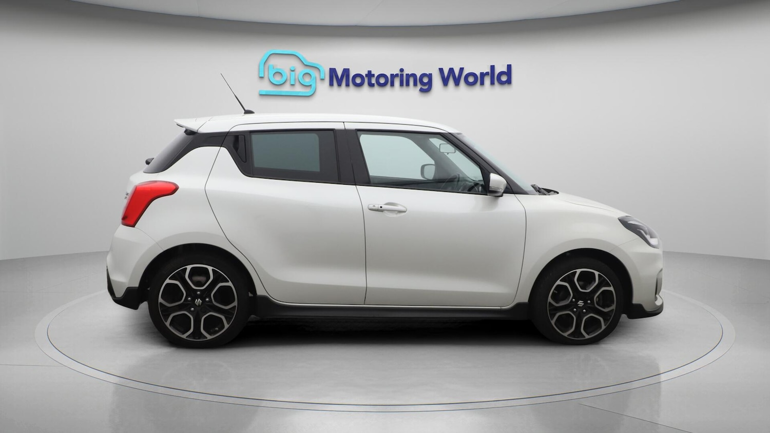 Used Suzuki Swift 2023 for sale - 76227039: Photo 9