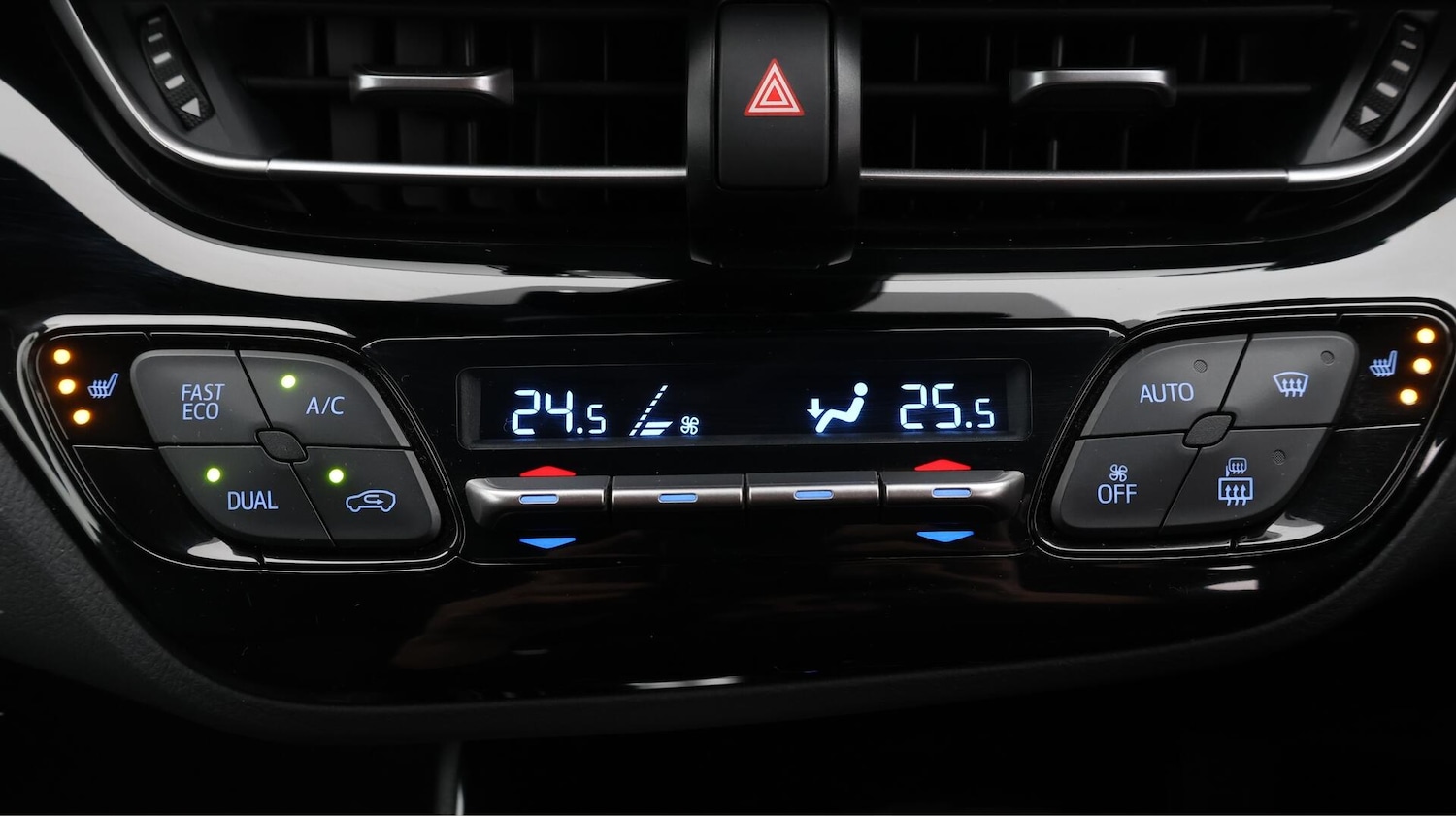 Used Toyota C-HR 2020 for sale - 76689322: Photo 13