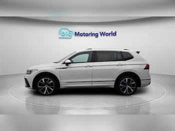 Used Volkswagen Tiguan Allspace 2023 for sale - 78942701: Photo
