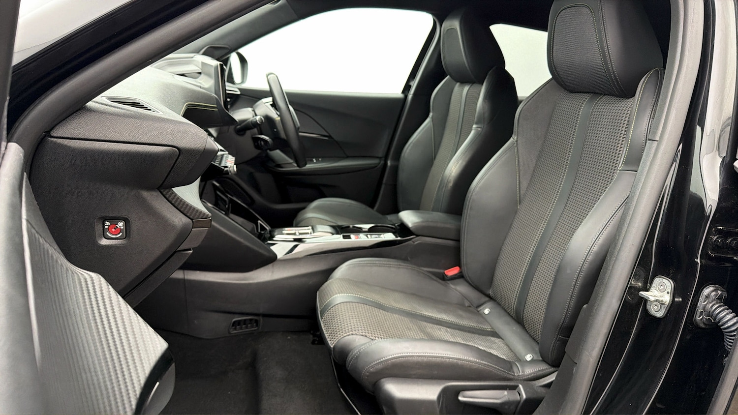 Used Peugeot E-2008 for sale - 78108957: Photo 13