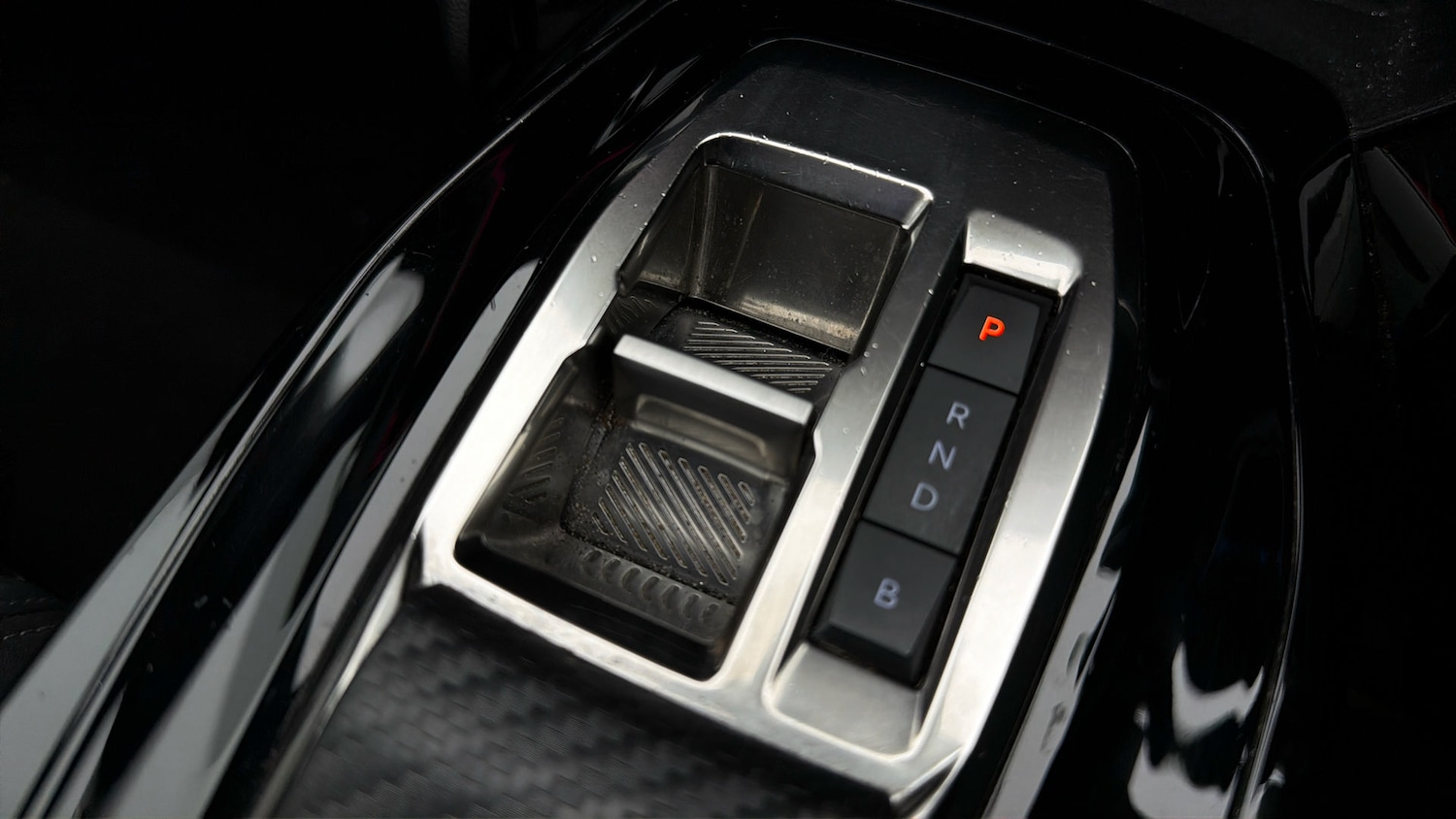 Used Peugeot E-2008 for sale - 78108957: Photo 25