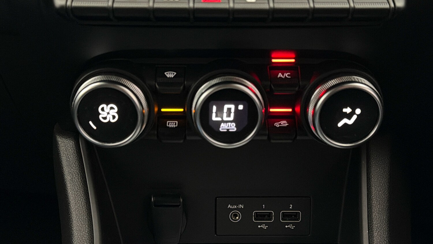 Used Renault Captur 2023 for sale - 78162065: Photo 11