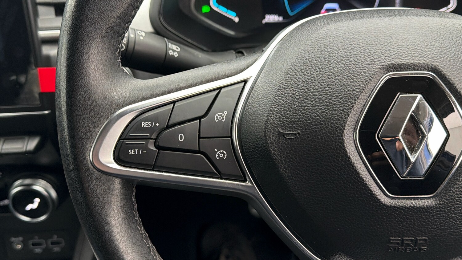 Used Renault Captur 2023 for sale - 78162065: Photo 22