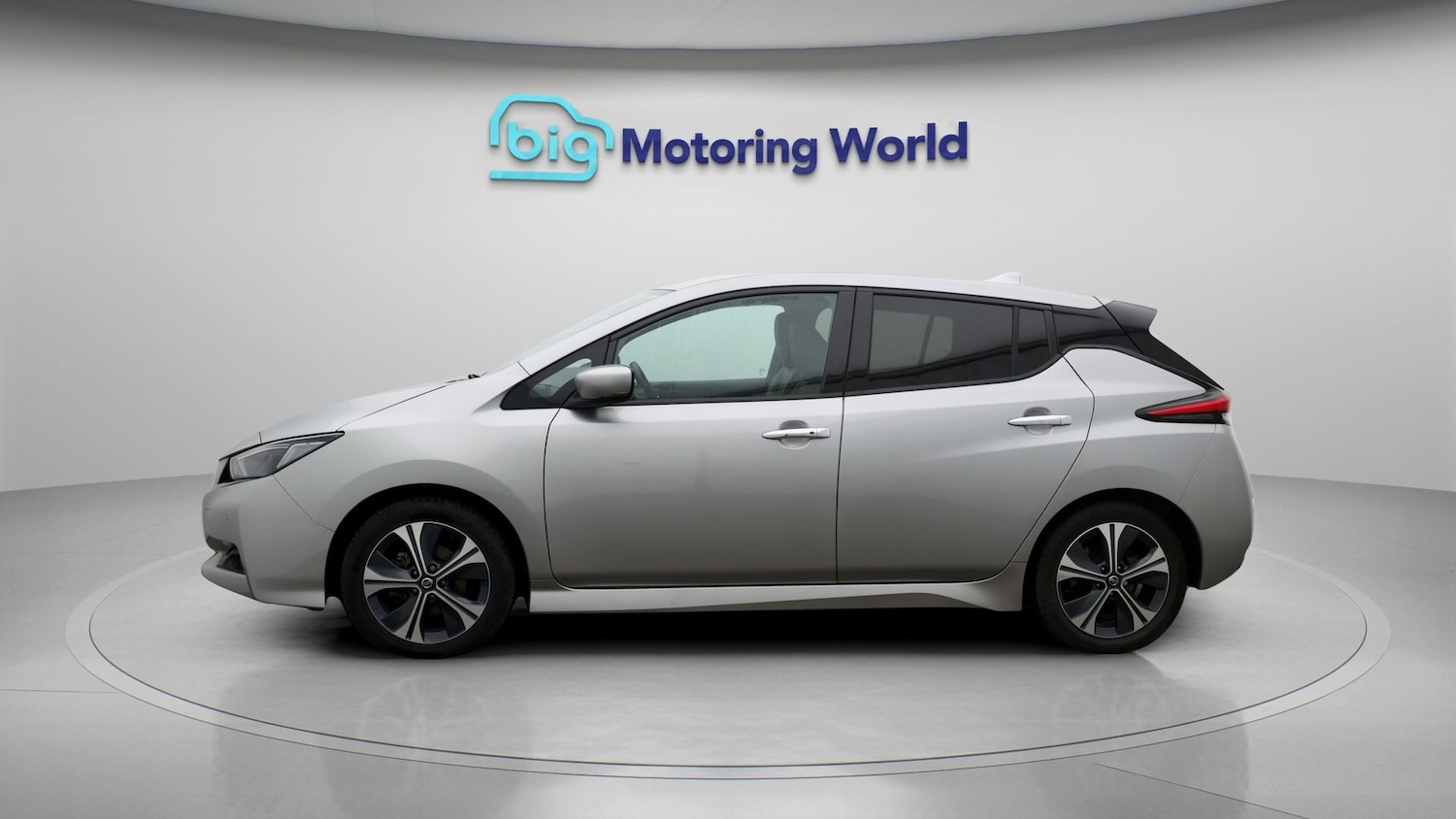 Used Nissan Leaf 2022 for sale - 77747569: Photo 4