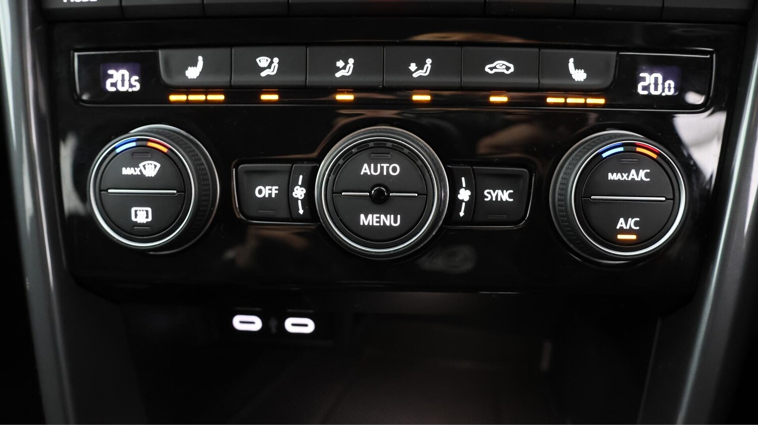 Used Volkswagen T-Roc 2021 for sale - 76522503: Photo 13