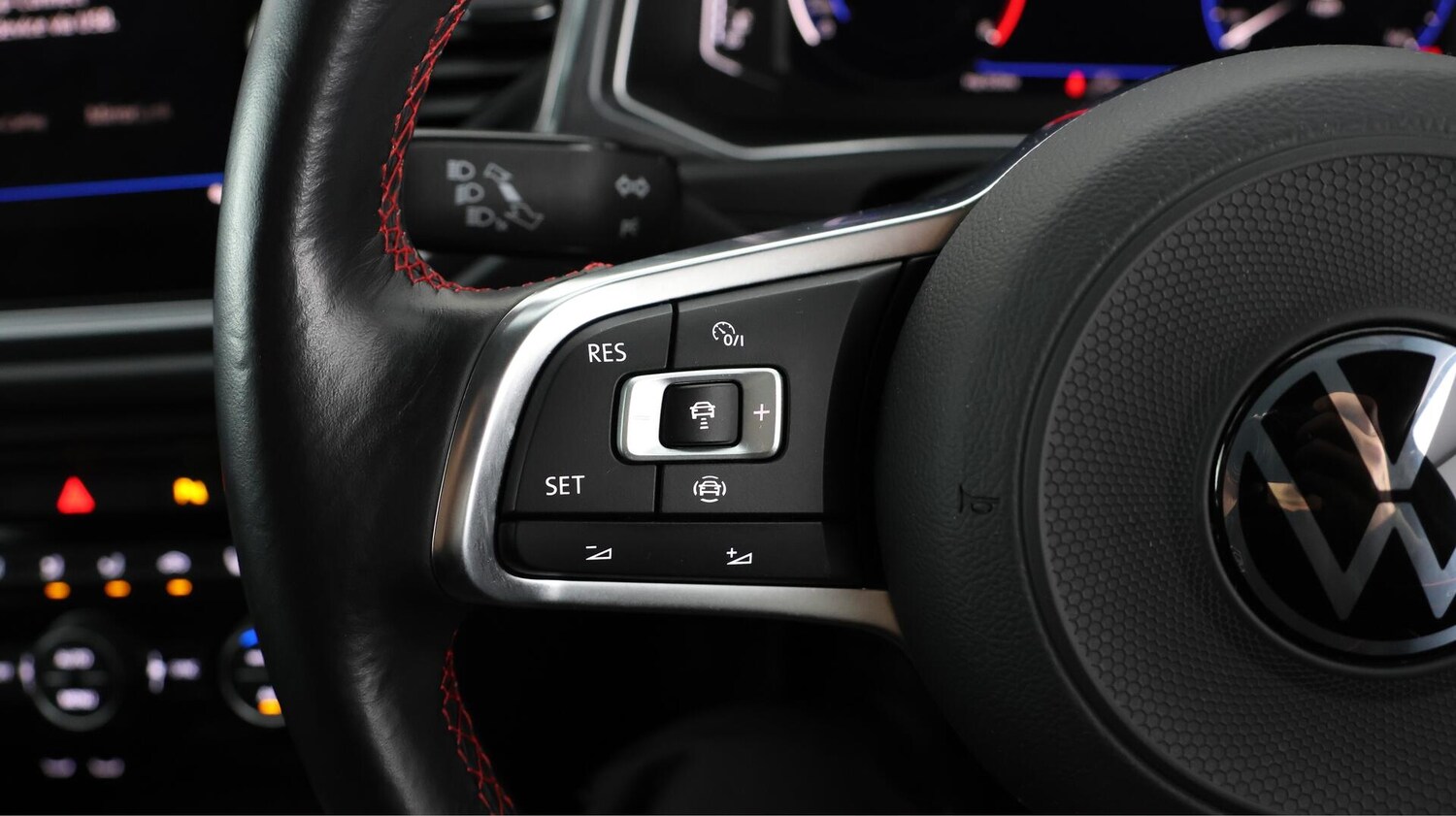 Used Volkswagen T-Roc 2021 for sale - 76522503: Photo 23