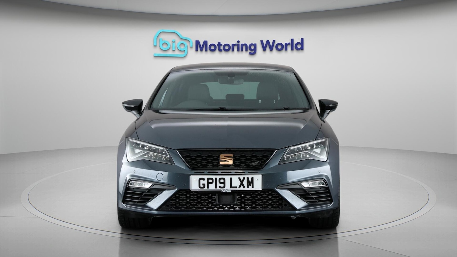 Used SEAT Leon 2019 for sale - 76381269: Photo 2
