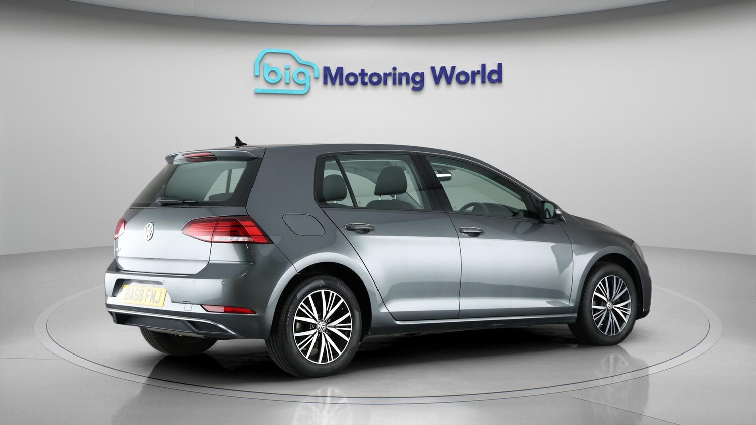 Used Volkswagen Golf 2019 for sale - 76592932: Photo 7