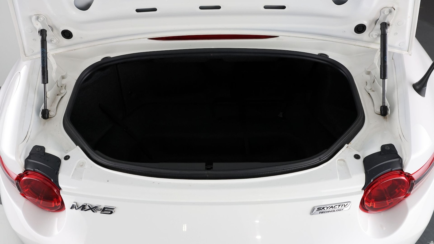 Used Mazda MX-5 2018 for sale - 77438817: Photo 16