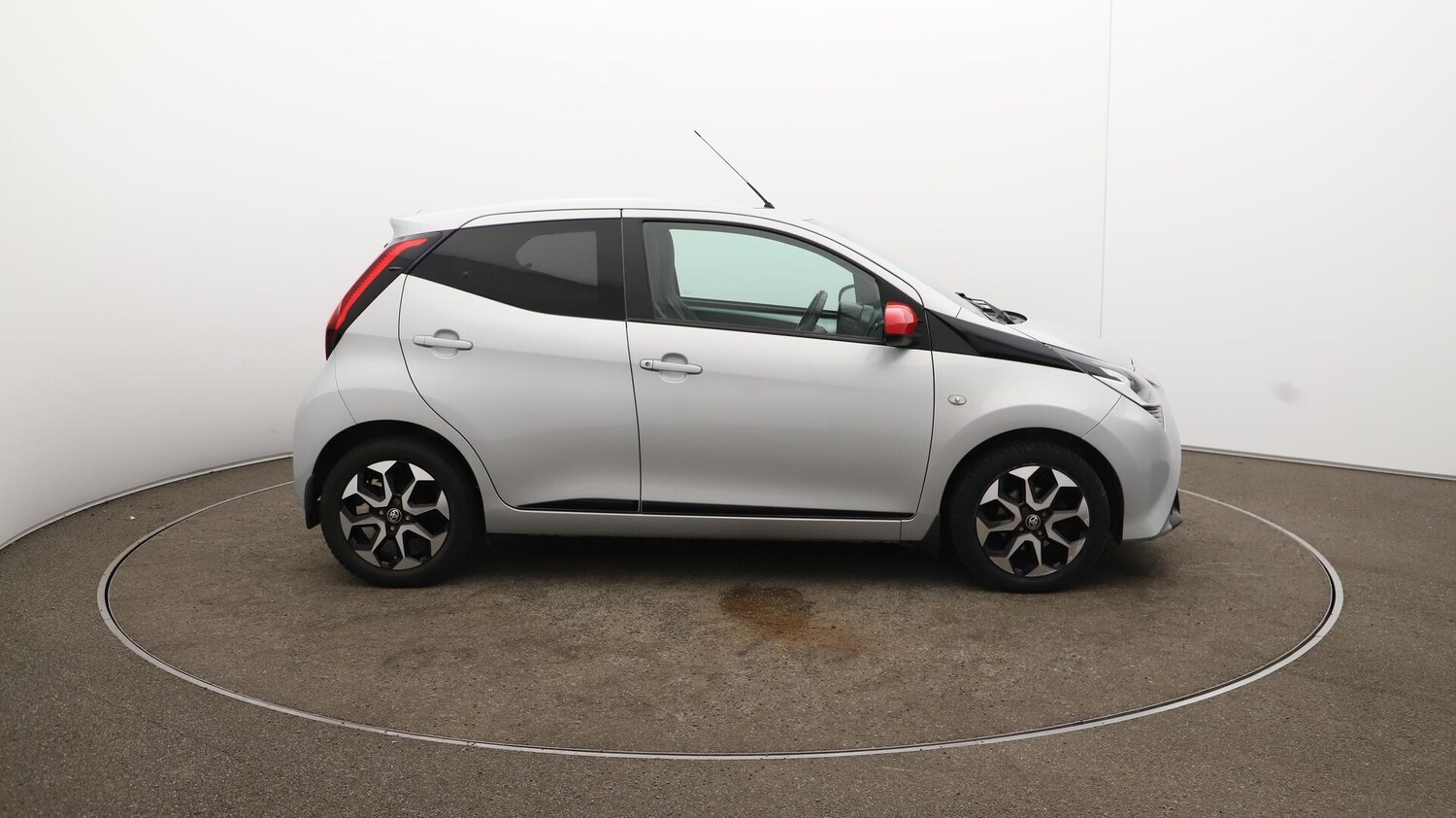 Used Toyota AYGO 2020 for sale - 76166846: Photo 48