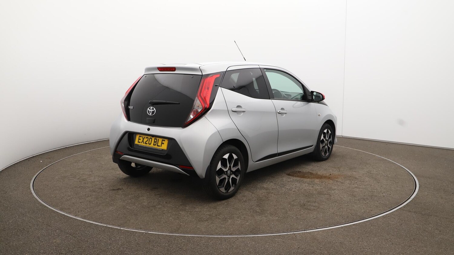Used Toyota AYGO 2020 for sale - 76166846: Photo 53