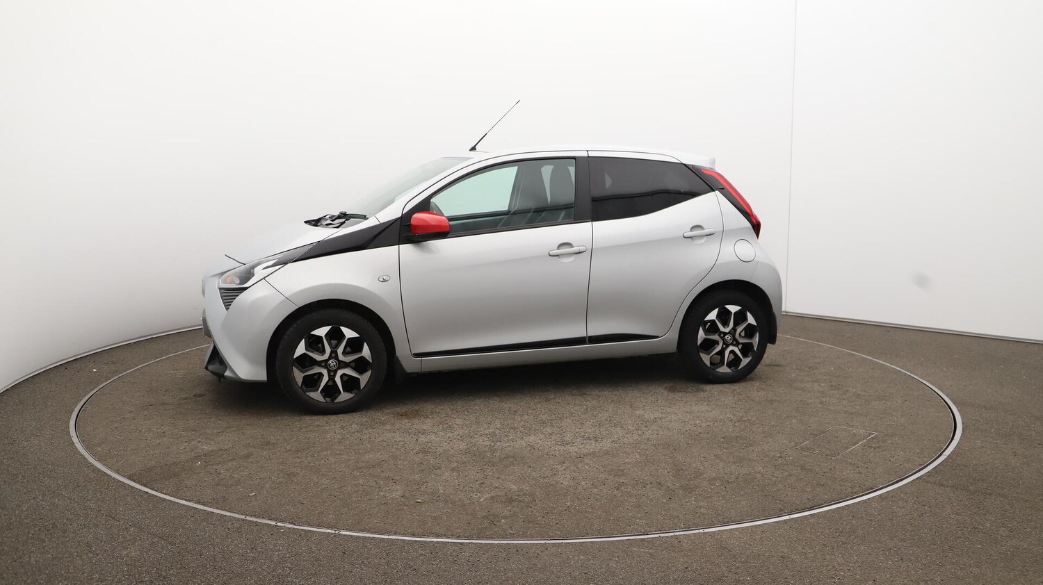 Used Toyota AYGO 2020 for sale - 76166846: Photo 65