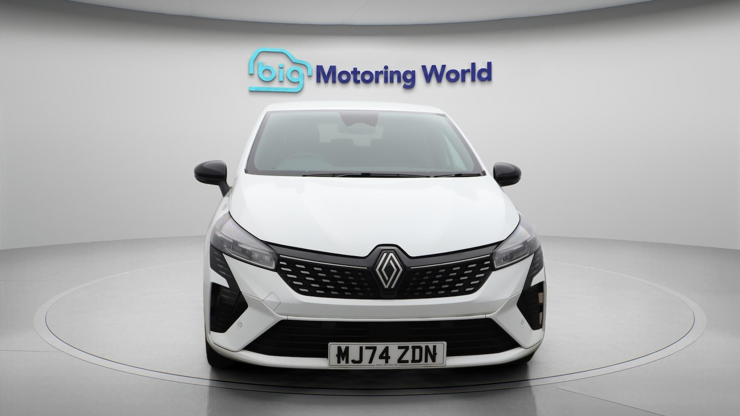 Used Renault Clio 2024 for sale - 76572883: Photo 2