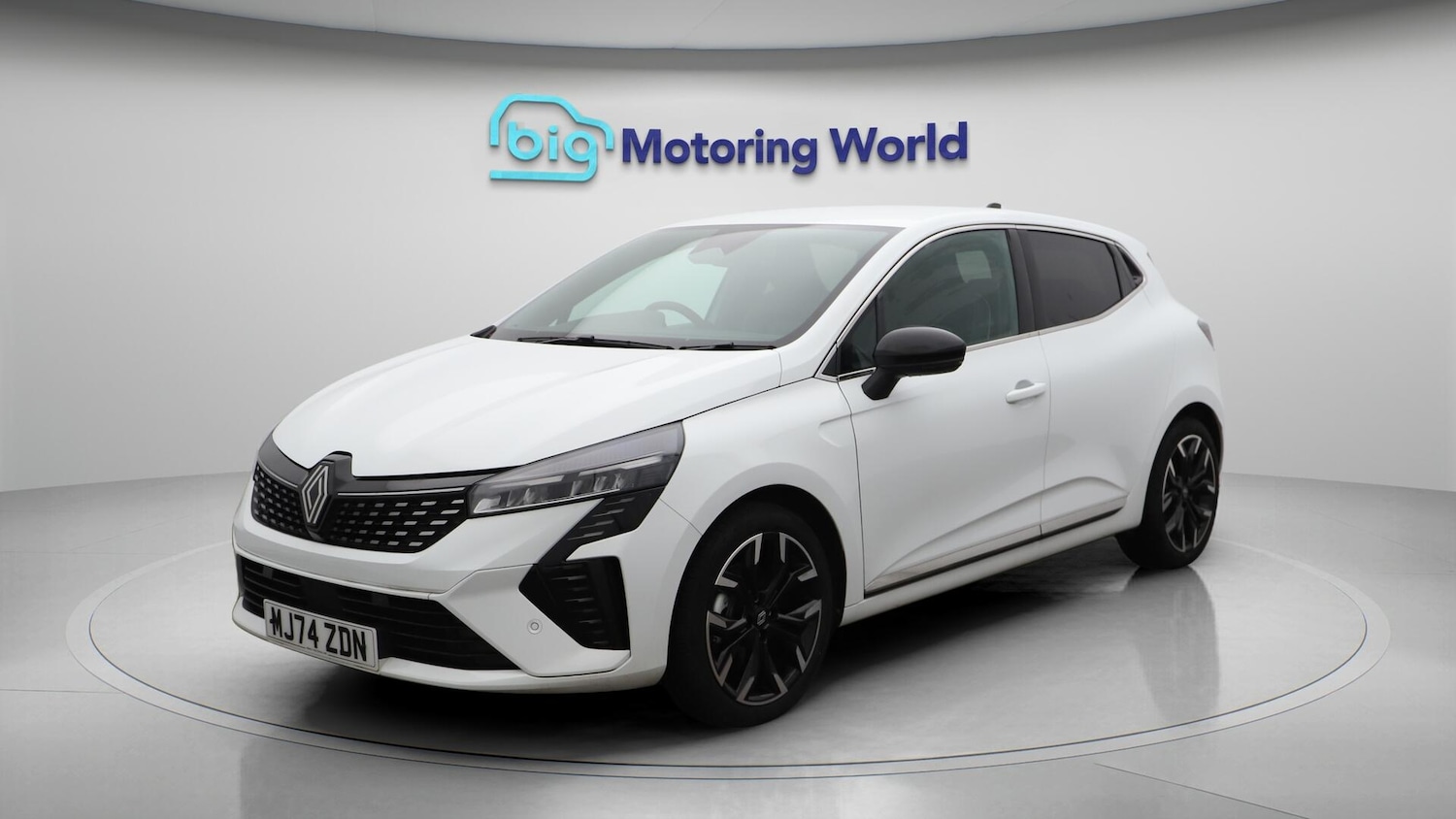 Used Renault Clio 2024 for sale - 76572883: Photo 3