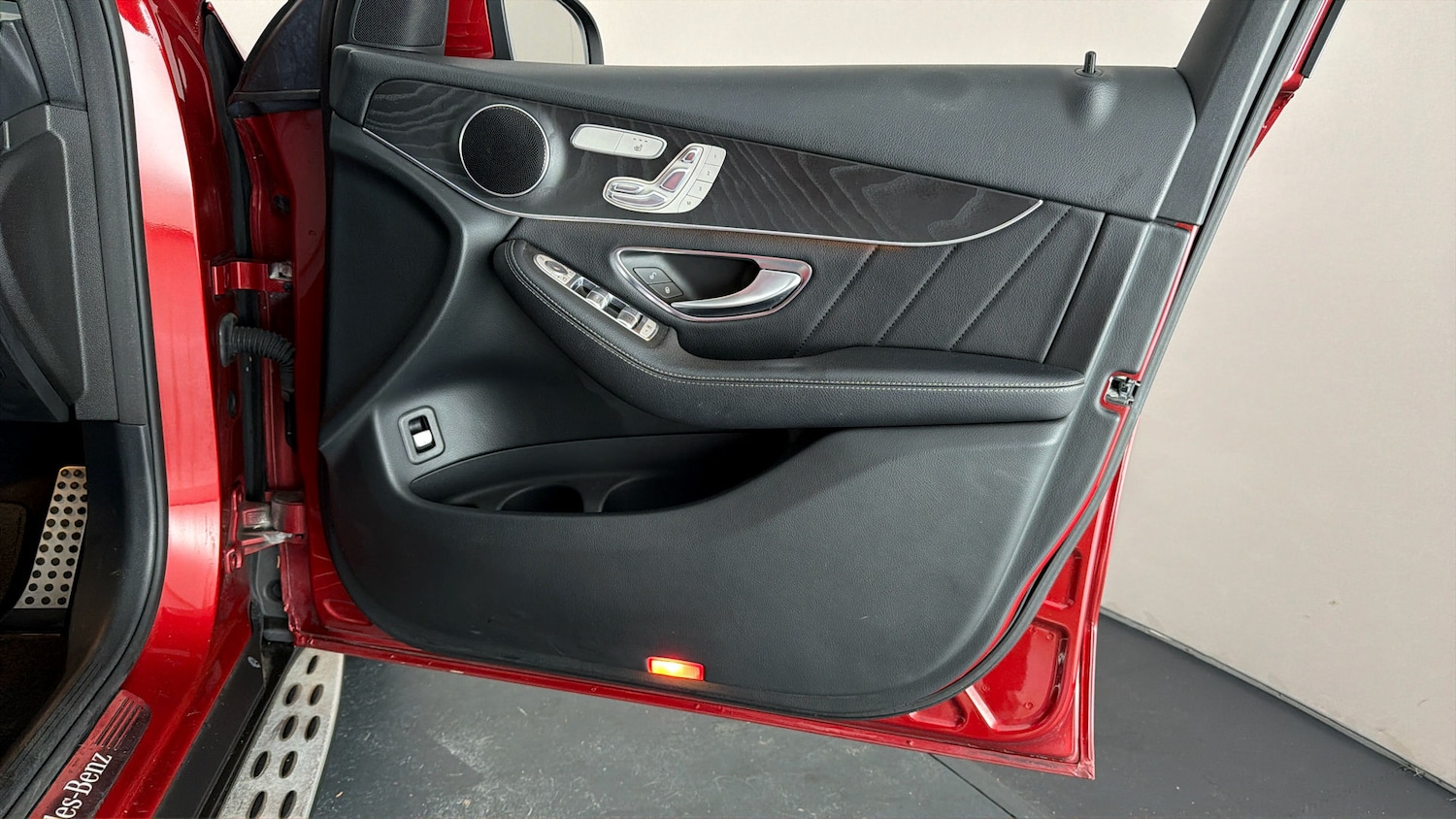 Used Mercedes-Benz GLC 2018 for sale - 77918159: Photo 14