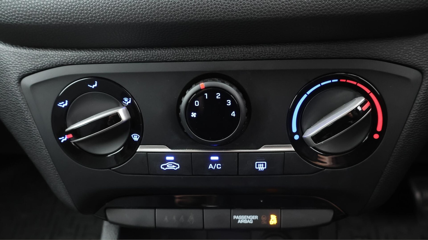 Used Hyundai i20 2017 for sale - 76388923: Photo 13