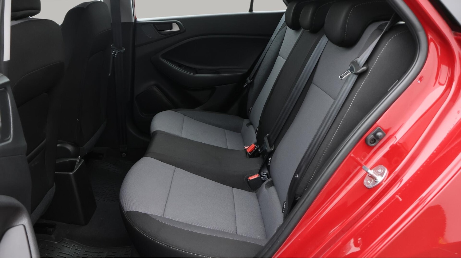 Used Hyundai i20 2017 for sale - 76388923: Photo 17