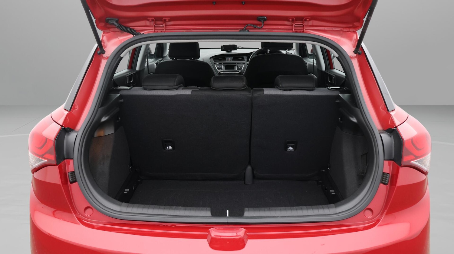 Used Hyundai i20 2017 for sale - 76388923: Photo 18