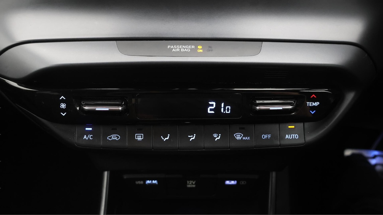 Used Hyundai BAYON 2023 for sale - 76573405: Photo 12